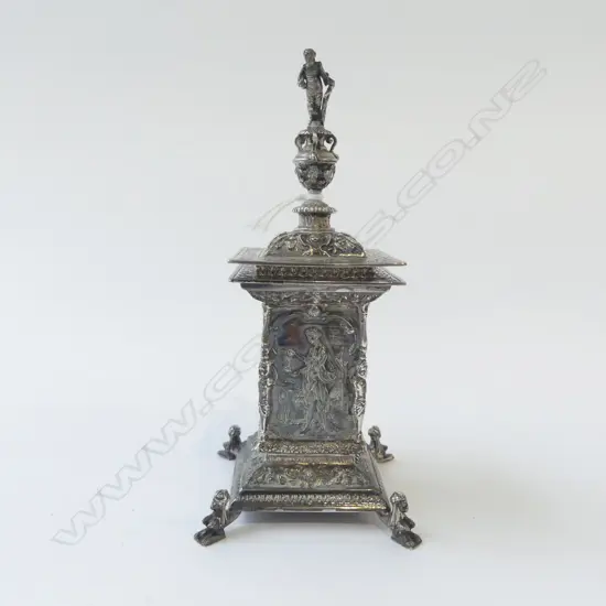 ORNATE SILVER INK WELL, LONDON 1911, 231gms, panels depicting classical scenes