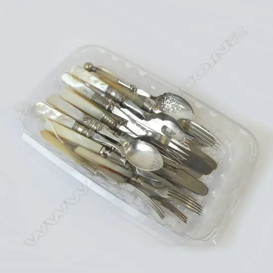 21PCS ANTIQUE MOTHER OF PEARL CUTLERY KNIVES FORKS SPOONS PICKLE/BREAD FORKS