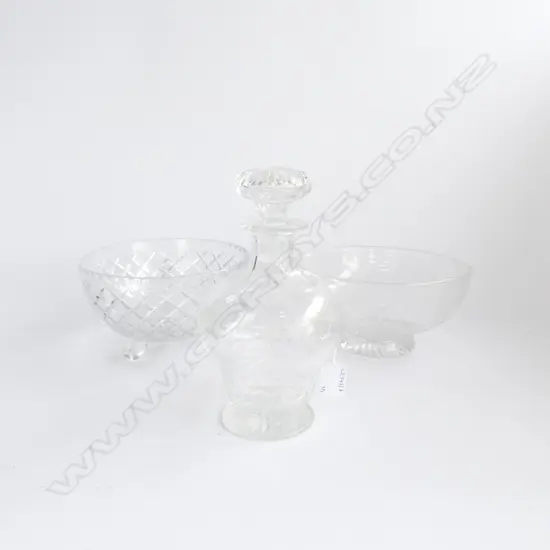 CRYSTAL DECANTER H220MM & 2 CRYSTAL BOWLS DIA210MM