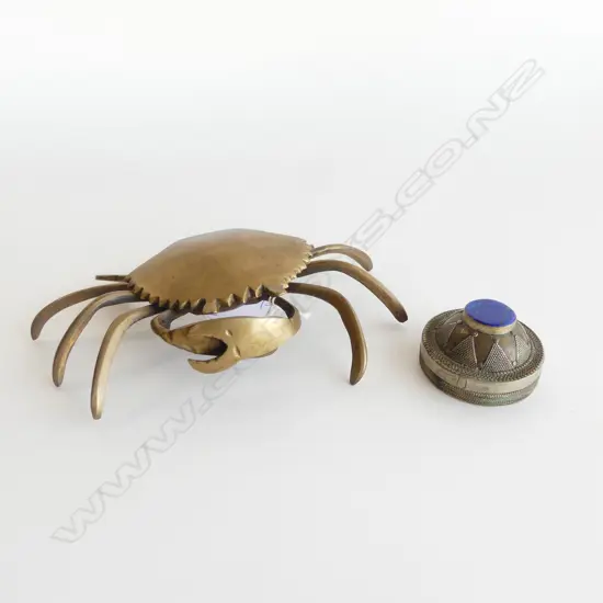 BRASS CRAB W.175mm + ETHNIC METAL CONTAINER w. LAPIS 50mm dia
