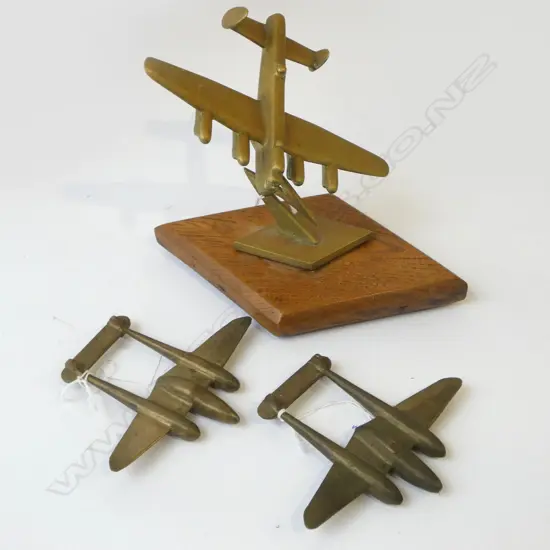 3 VINTAGE METAL PLANES, 1 MOUNTED H.160mm