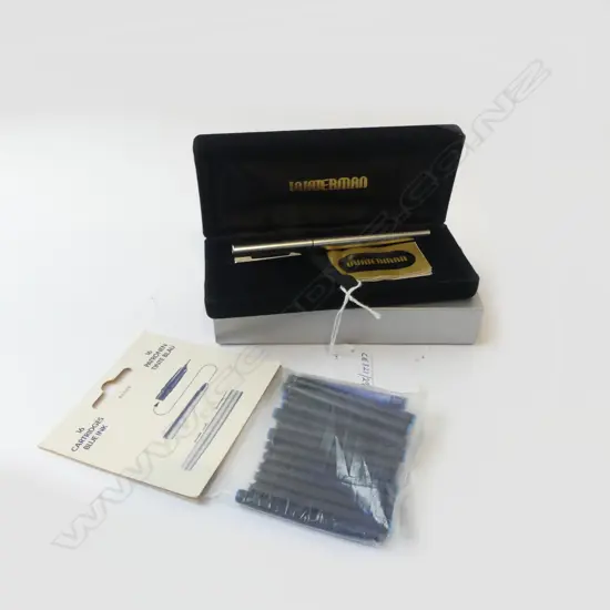 WATERMAN FRANCE FOUNTAIN PEN UNUSED IN CASE W. 16 CARTRIDGES c.1970S