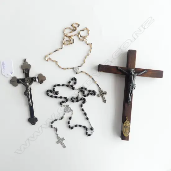 2 CRUCIFIXES H.190mm, 2 ROSARY BEADS, PENDANT