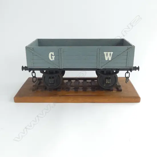 'G W' WAGON DISPLAYED ON TRACK W.380mm