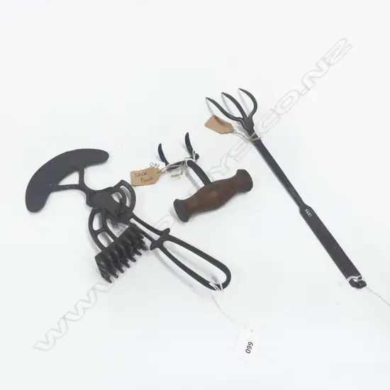 (1326/1345) VINTAGE CAST IRON MEAT TENDERIZER w. SACK PULL & LG THREE PRONG FORK L.400mm