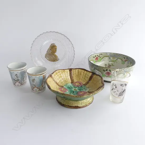 6 PCES; R. DOULTON BOWL, MAJOLICA COMPORT, QUEEN VICT. GLASS BOWL & 2 METAL CUPS + GLASS CUP