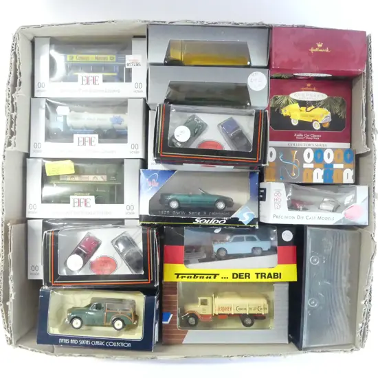 19 ASST. BOXED MODELS 