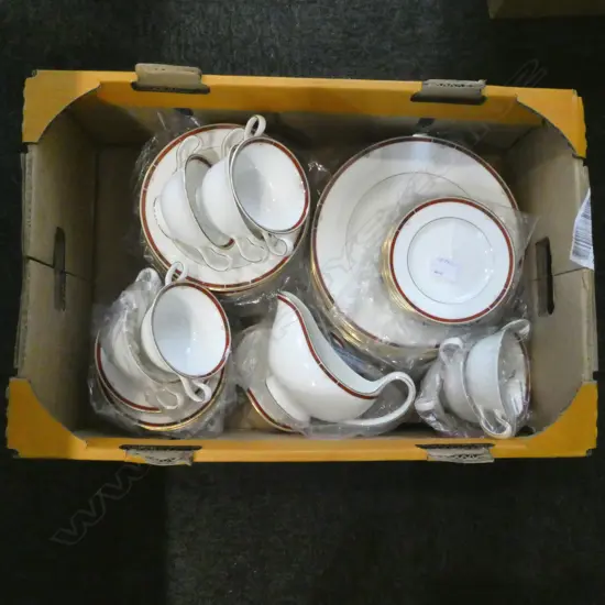 40 PCS WEDGWOOD COLORADO; 10 DINNER PLATES, 10 SIDE PLATES, 2 DESSERT, 9 BREAD PLATES, GRAVY BOAT , 8 SOUP CUPS/S