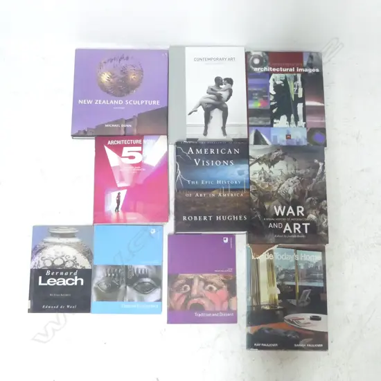 BOX OF ASSORTED ART BOOKS 