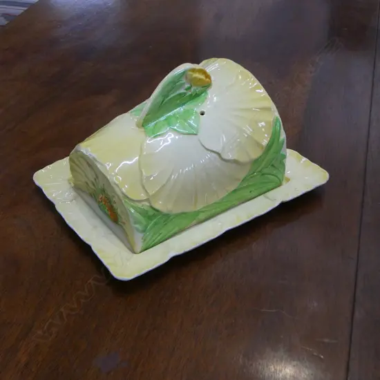 CARLTON WARE 'BUTTERCUP' CHEESE DISH