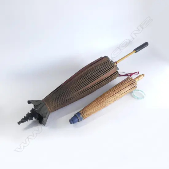 2 ORIENTAL PARASOLS L.1070mm