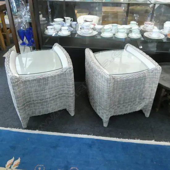 PR DOMUS VENTURES LUXOR RANGE TERRACE TABLES H.580mm with the glass