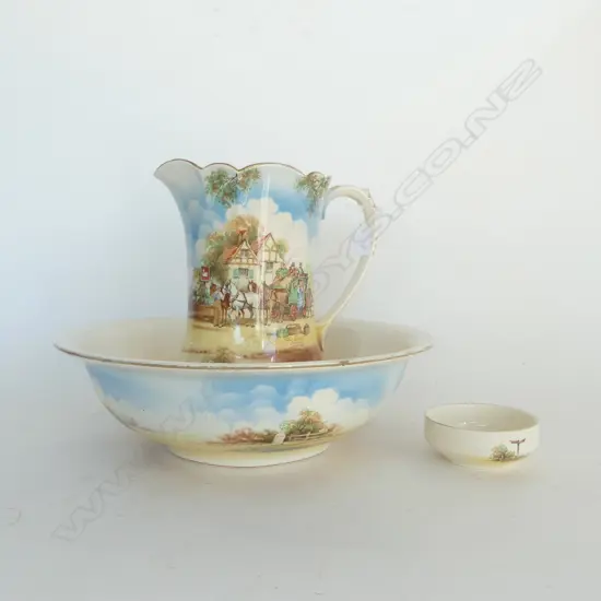 ENGLISH FALCON WARE JUG & BASIN + SOAP DISH H.280mm
