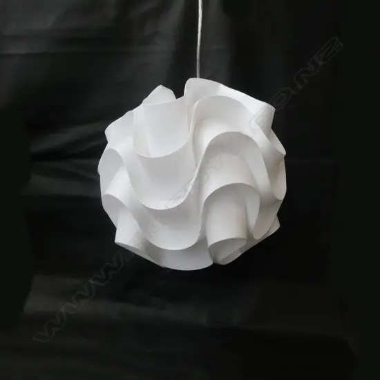 MODERN WHITE PENDANT LIGHT