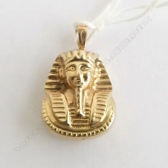 9CT GOLD TUTANKHAMEN PENDANT TW1.9G