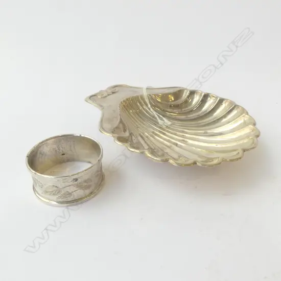 STG SILVER SHELL DISH + NAPKIN RING, BIRMINGHAM 70.7gms