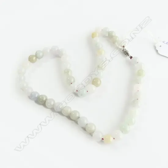 WHITE JADE BEAD NECKLACE