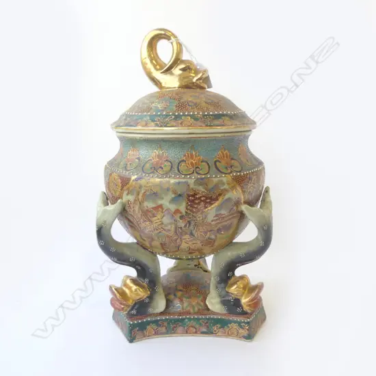 LIDDED SATSUMA CENTREPIECE H.400mm