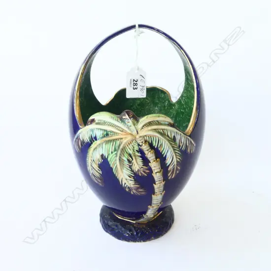 LARGE BESWICK PALM VASE, WITH EXTENDED SUPPORT OVER THE TOP. H.280mm