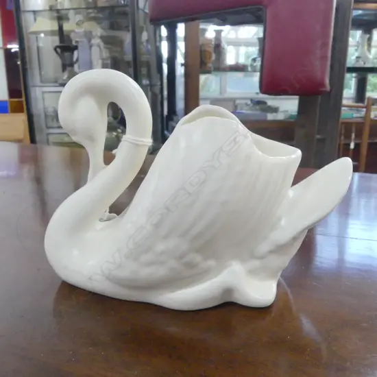 SMALL CROWN LYNN SWAN, #154, H.100mm 