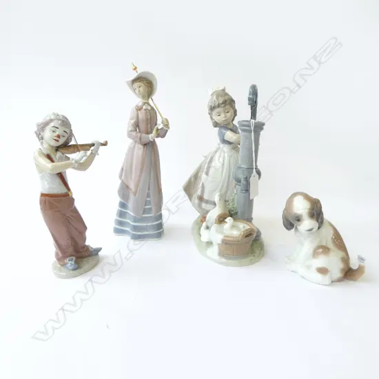 4 LLADRO FIGURES; GIRL w. FOUNTAIN FIGURE GROUP PUMP JACK REPAIRED H.235mm