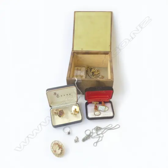 SMALL WOODEN BOX OF COSTUME JEWLERY