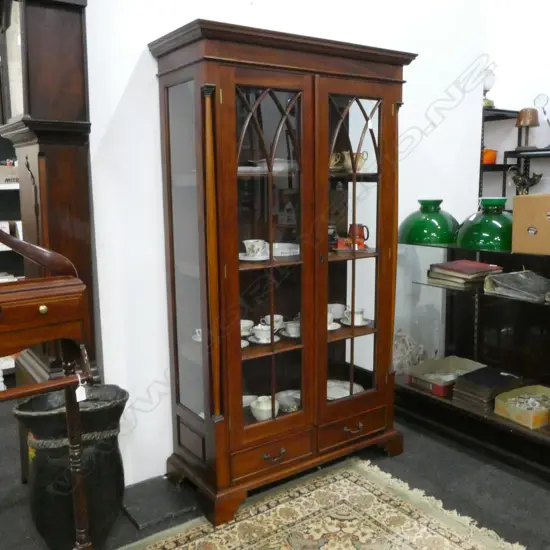 MAHOGANY DISPLAY CABINET 1060x440x1840mm