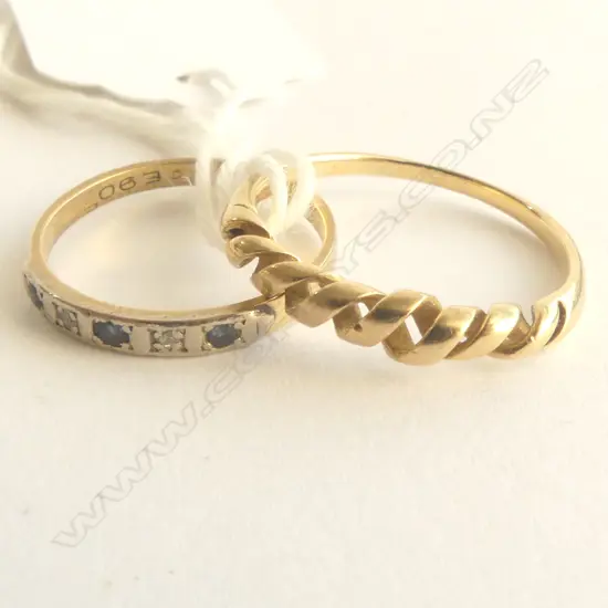 2 GOLD RINGS 2.8GMS SIZE N & P