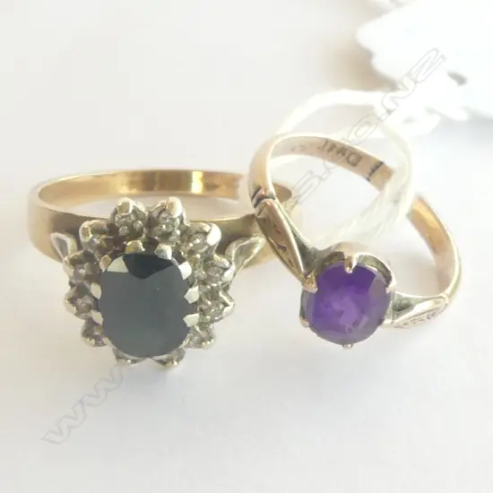 2 9ct RINGS, 4.6gm (1 damaged) SIZE (I Amethyst) &  (Sapphire/diamond P)