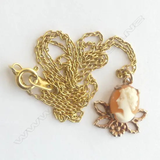 9ct CAMEO on CHAIN, PENDANT=1.4gm