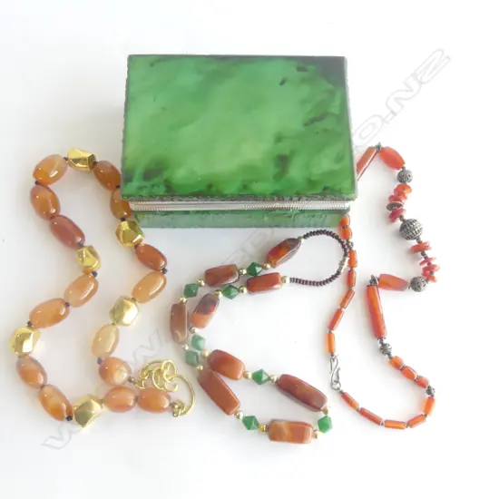 GREEN JEWLERY BOX WITH 3 AGATE STONE NECKLACES