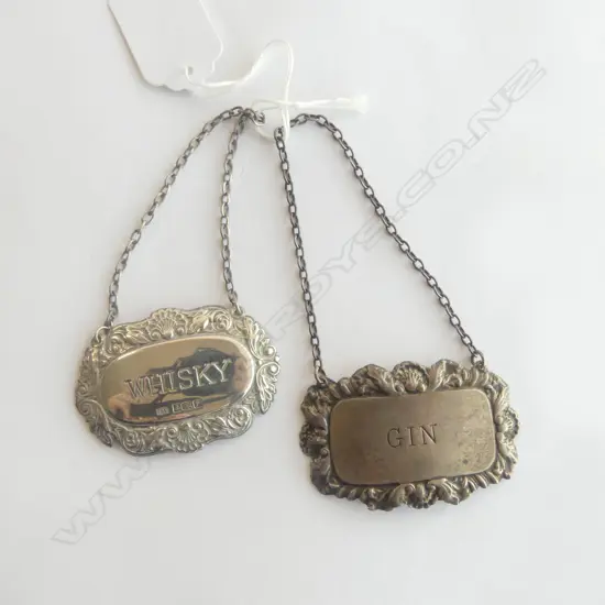 2 S/SILVER BOTTLE LABELS 25GMS WHISKY & GIN