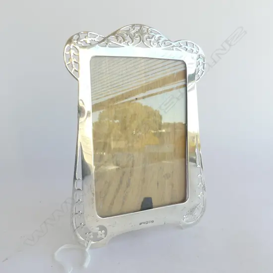 S/SILVER PHOTO FRAME CHESTER 1912 COHEN & CHARLES