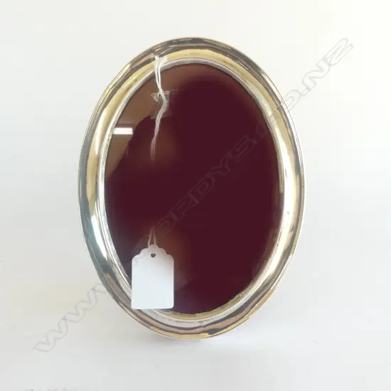 STG SILVER OVAL PHOTO FRAME, CHESTER 1914 175x135mm