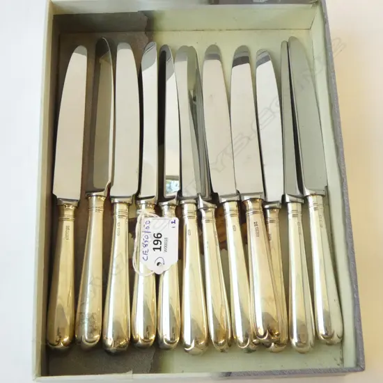 SET OF 12 S/SILVER HANDLED TABLE KNIVES