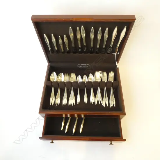 STERLING SILVER CANTEEN AMERICAN S/SILVER CUTLERY 1261GMS NOT WEIGHTING KNIVES