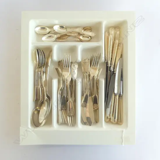 ASST. FIDDLE AND THREAD KINGS PATTERN E/P CUTLERY etc