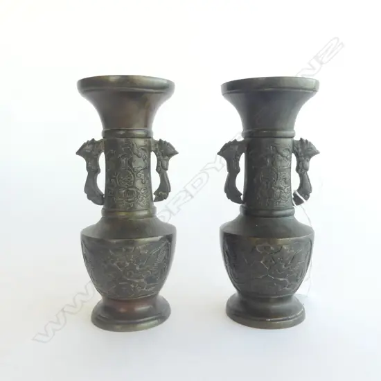 PR ORIENTAL DOUBLE HANDLED BRONZE VASES w DEATAILED DECORATION, 140mm