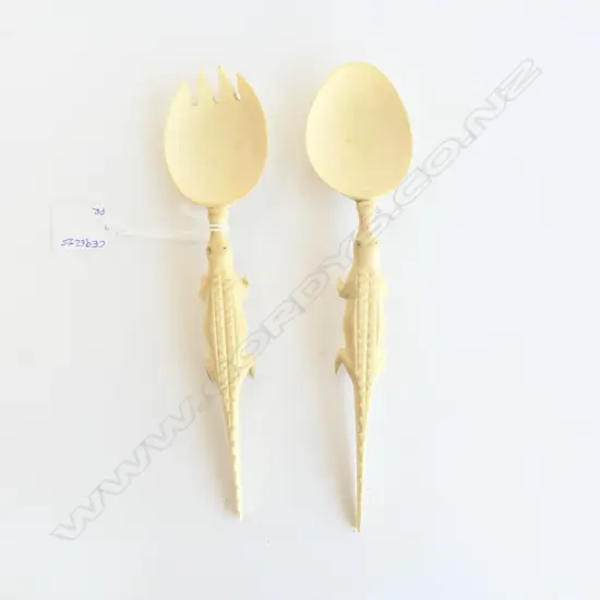 PR. CARVED IVORY SALAD SPOONS w. caiman form handles L.240mm