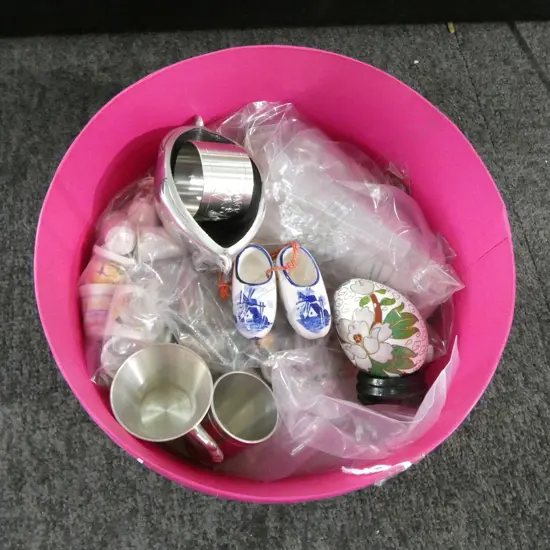 HAT BOX THIMBLE COLLECTION & MINITURE PCS & COSTUME JEWELERY