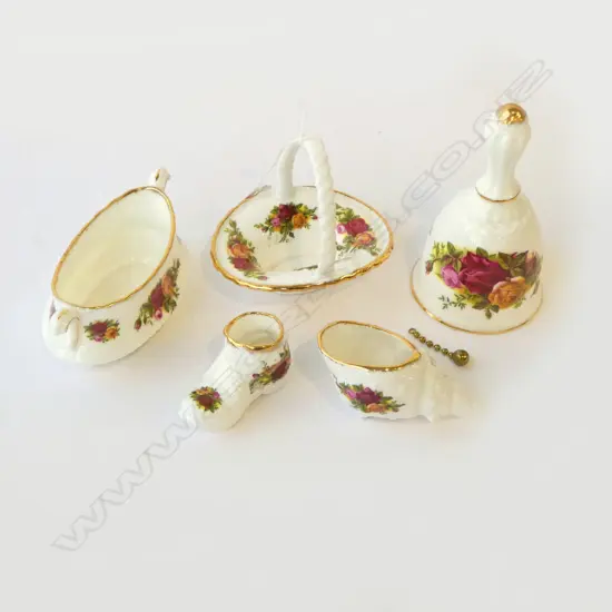 ROYAL ALBERT 'OLD COUNTRY ROSES' MINIATURES