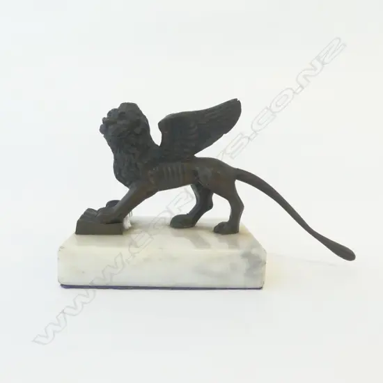 BRONZE VENICE LION MARBLE BASE L.170mm