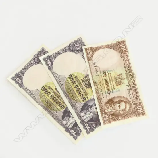 2 UNCIRCULATED £1 BANK NOTES WITH SEQUESTIAL SERIAL NUMBERS + 10 SHILLING NOTE Fleming signature to all three