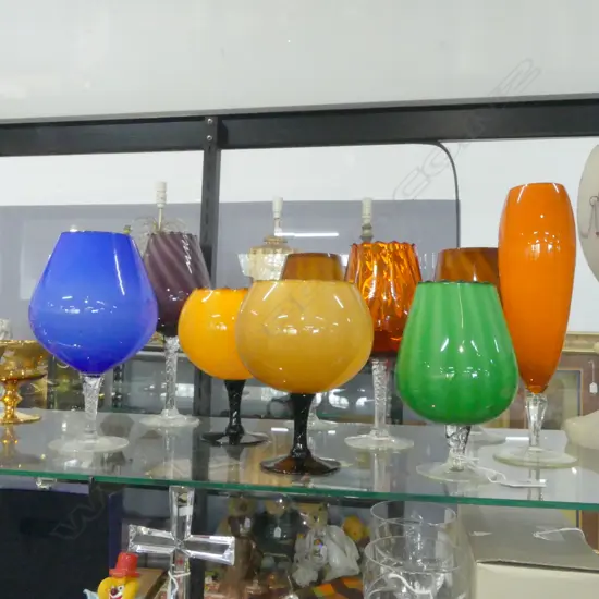 ASST. COLOURED ART GLASS GLASSES