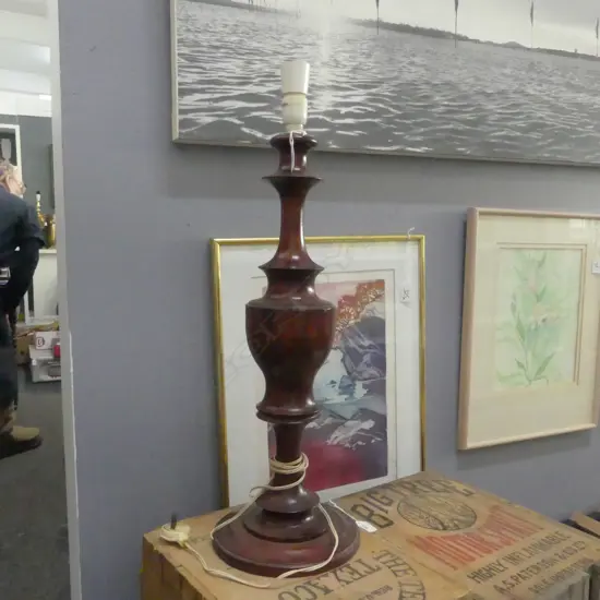 TURNED MAHOGANY TABLE LAMP NO SHADE H640MM