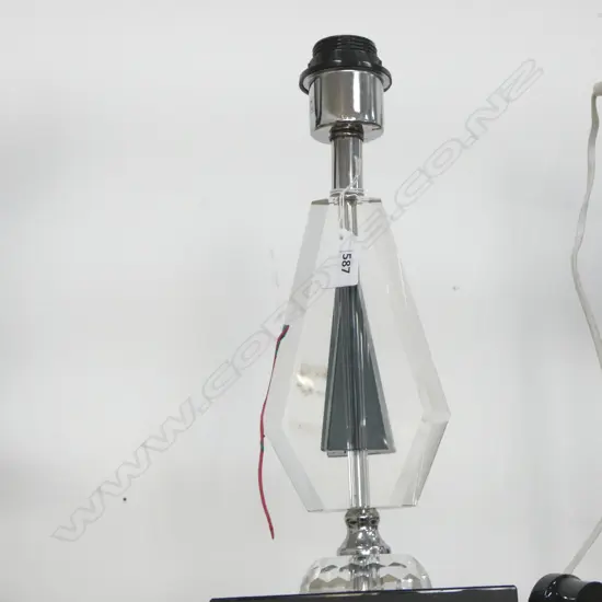 MODERN DECO STYLE BLACK & CLEAR GLASS TABLE LAMP H380