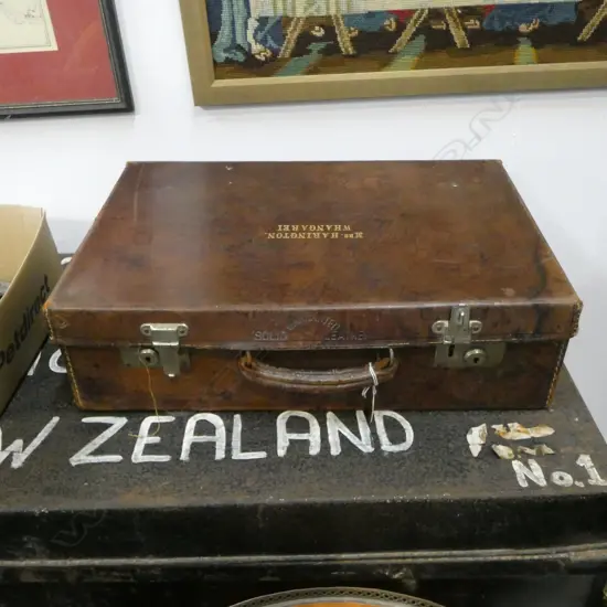 VINTAGE LEATHER SUITCASED w. GILT EMBOSSED 'MRS HARRINGTON. WHANGAREI' 550x350x150mm