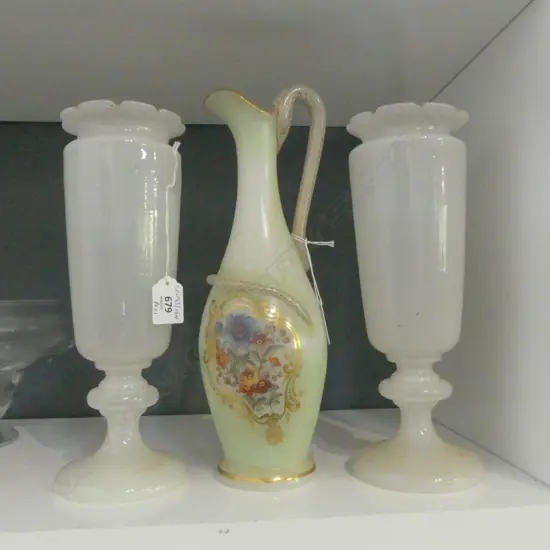 PR VICT MILKGLASS VASES H290MM & VICT MILKGLASS JUG H320MM