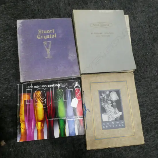 4 REF BOOKS STUART CRYSTAL CROWN CRYSTAL WEBB CORBET & ANN ROBINSON GLASS