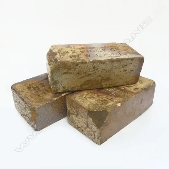THREE NZ BRICK Co NEW LYNN GLAZED BRICKS (FAULTS) 235x75x110mm